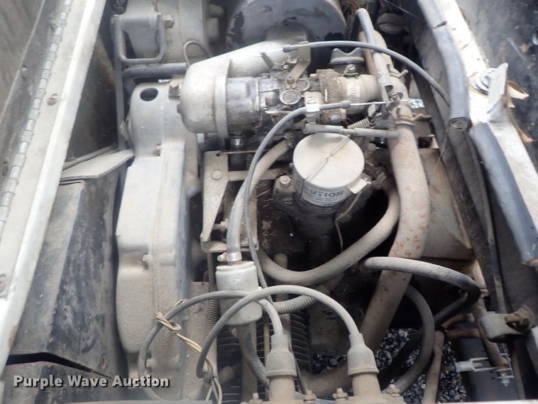 image for item GV9544 1985 Cushman 898532-8510  utility vehicle