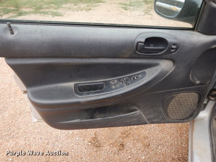 image for item HA9331 2005 Dodge Stratus