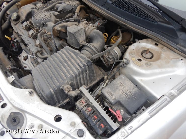 image for item HA9331 2005 Dodge Stratus