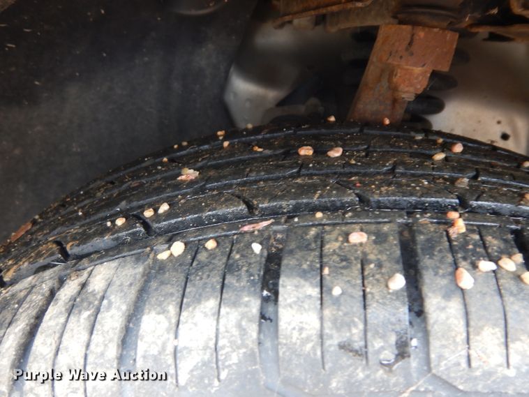 image for item HA9331 2005 Dodge Stratus