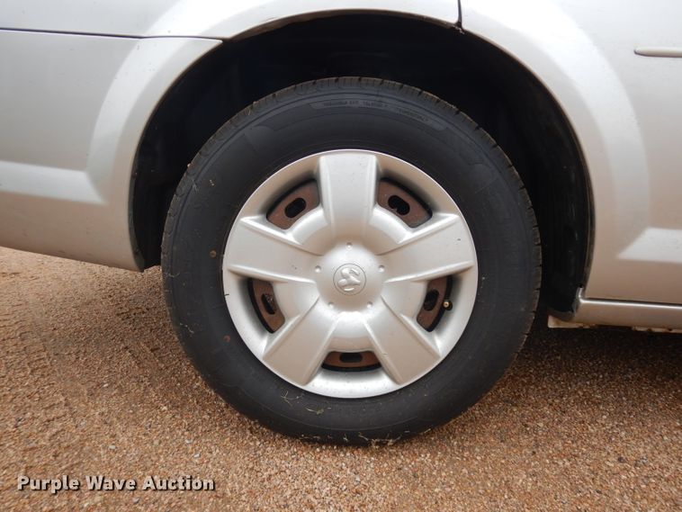 image for item HA9331 2005 Dodge Stratus