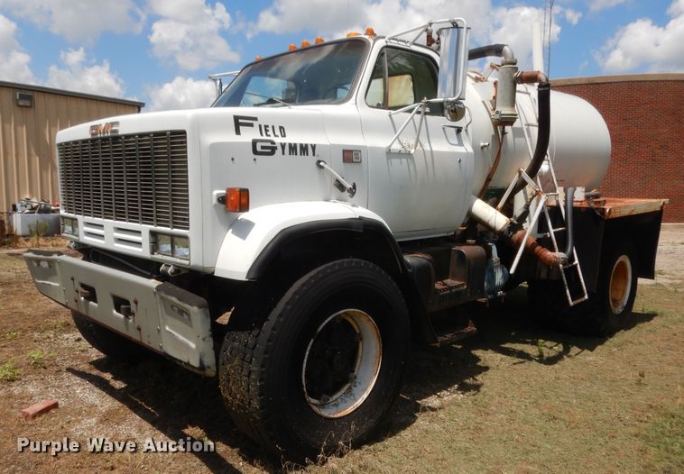 image for item HB9264 1985 GMC 7000  manure spreader truck