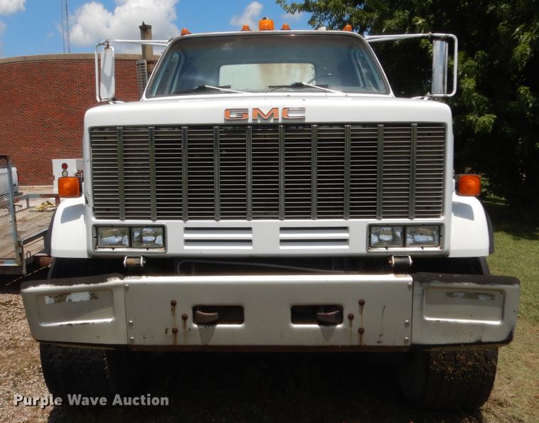 image for item HB9264 1985 GMC 7000  manure spreader truck