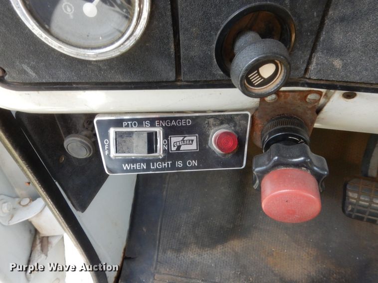 image for item HB9264 1985 GMC 7000  manure spreader truck