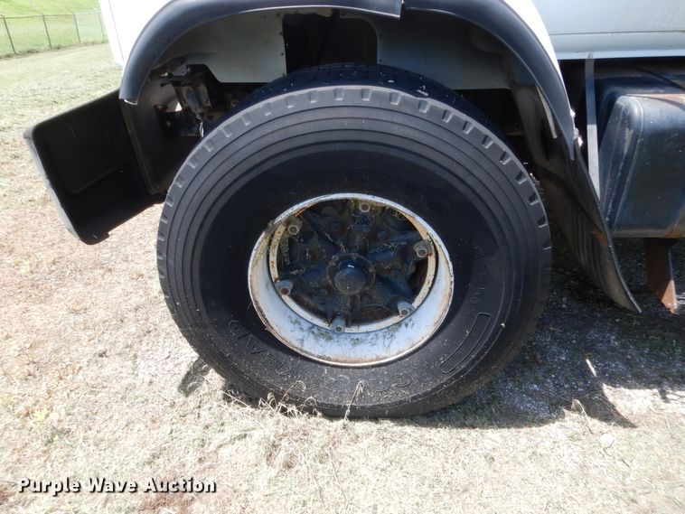 image for item HB9264 1985 GMC 7000  manure spreader truck