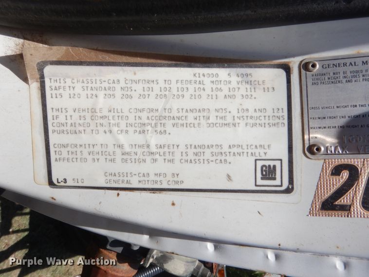 image for item HB9264 1985 GMC 7000  manure spreader truck