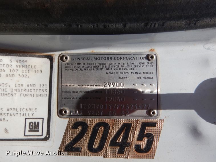 image for item HB9264 1985 GMC 7000  manure spreader truck