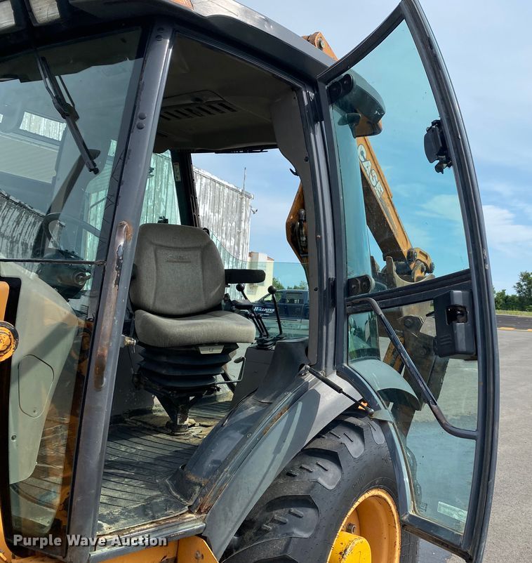 image for item HG9115 2001 Case 580 Super M  backhoe