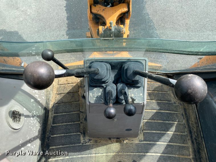 image for item HG9115 2001 Case 580 Super M  backhoe