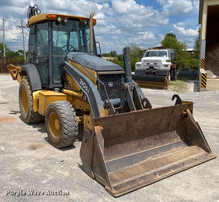 image for item HG9131 2008 John Deere 310SJ  backhoe