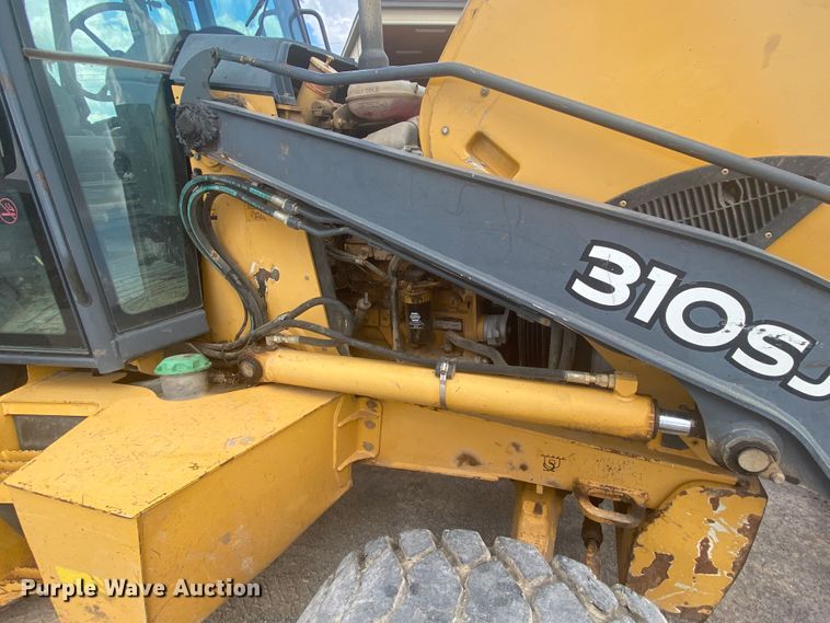 image for item HG9131 2008 John Deere 310SJ  backhoe