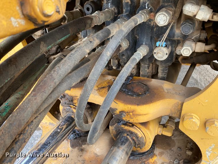 image for item HG9131 2008 John Deere 310SJ  backhoe