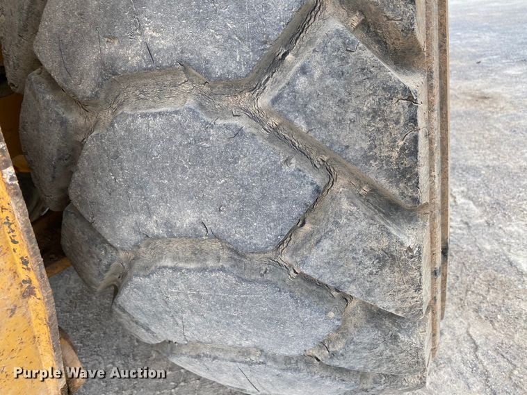 image for item HG9131 2008 John Deere 310SJ  backhoe