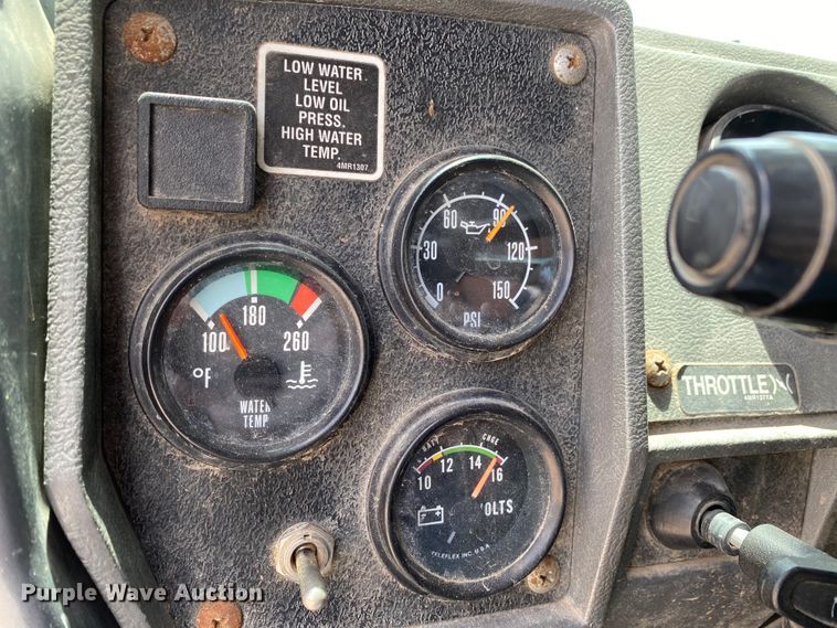 image for item HG9132 1998 Mack RD694P  dump truck