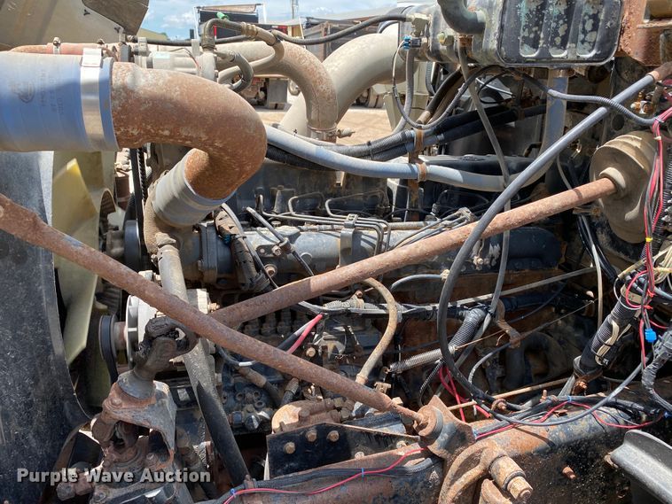 image for item HG9132 1998 Mack RD694P  dump truck