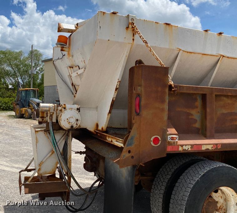 image for item HG9132 1998 Mack RD694P  dump truck