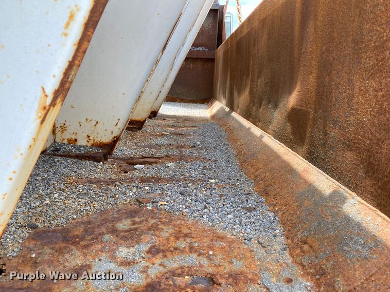 image for item HG9132 1998 Mack RD694P  dump truck