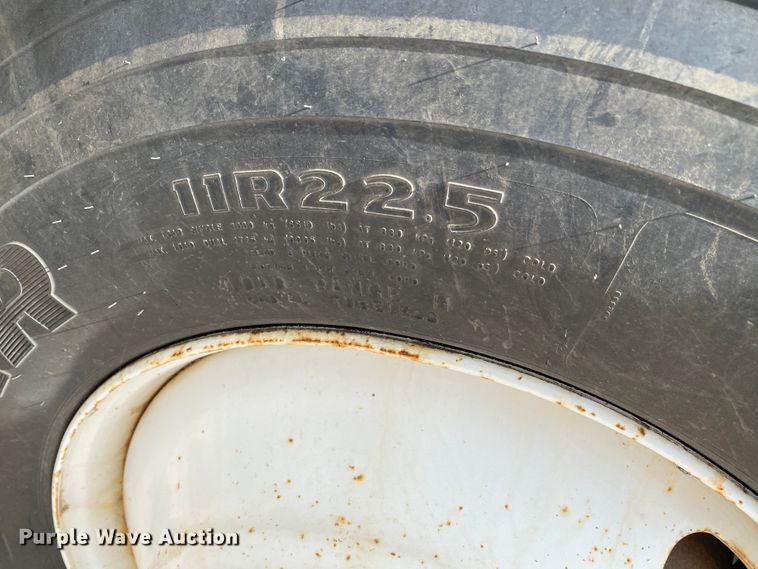 image for item HG9132 1998 Mack RD694P  dump truck