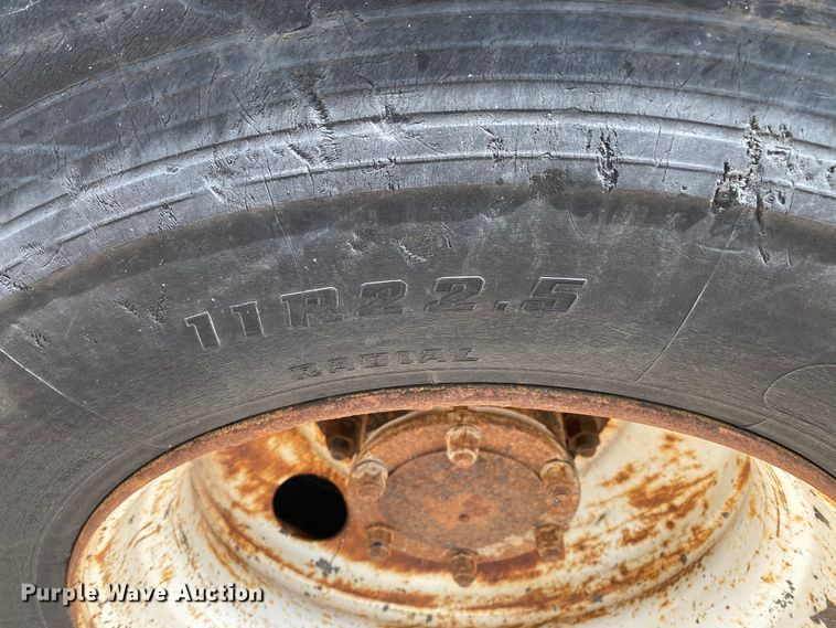 image for item HG9132 1998 Mack RD694P  dump truck