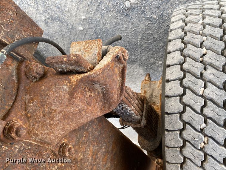 image for item HG9132 1998 Mack RD694P  dump truck