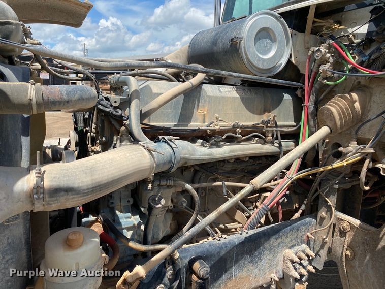 image for item HG9133 2004 Freightliner FL120  dump truck