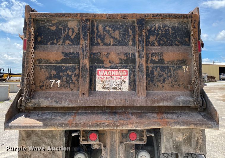 image for item HG9133 2004 Freightliner FL120  dump truck