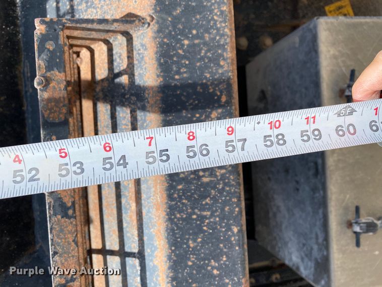 image for item HG9133 2004 Freightliner FL120  dump truck