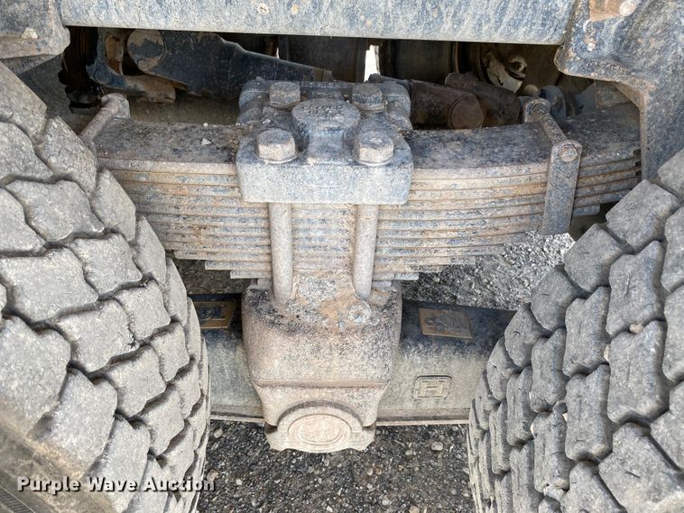 image for item HG9133 2004 Freightliner FL120  dump truck