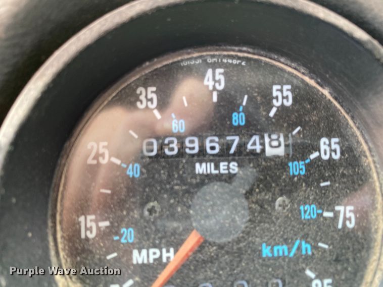 image for item HG9134 1998 Mack RD694P  dump truck