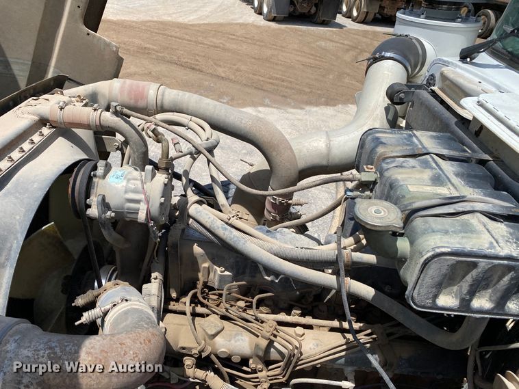 image for item HG9134 1998 Mack RD694P  dump truck