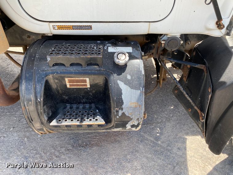 image for item HG9134 1998 Mack RD694P  dump truck