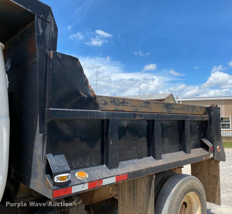 image for item HG9134 1998 Mack RD694P  dump truck