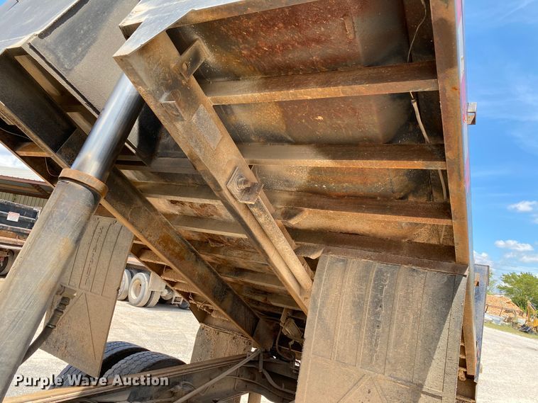 image for item HG9134 1998 Mack RD694P  dump truck