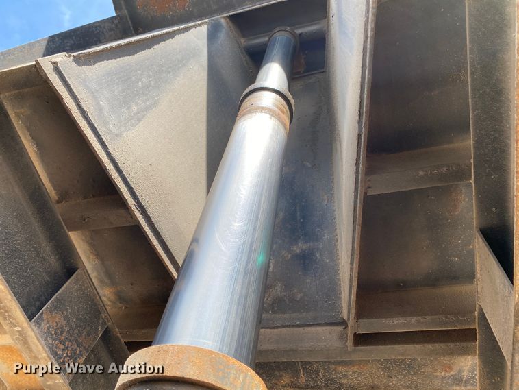 image for item HG9134 1998 Mack RD694P  dump truck