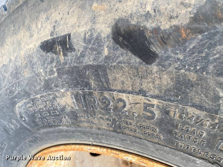 image for item HG9134 1998 Mack RD694P  dump truck