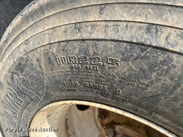 image for item HG9134 1998 Mack RD694P  dump truck