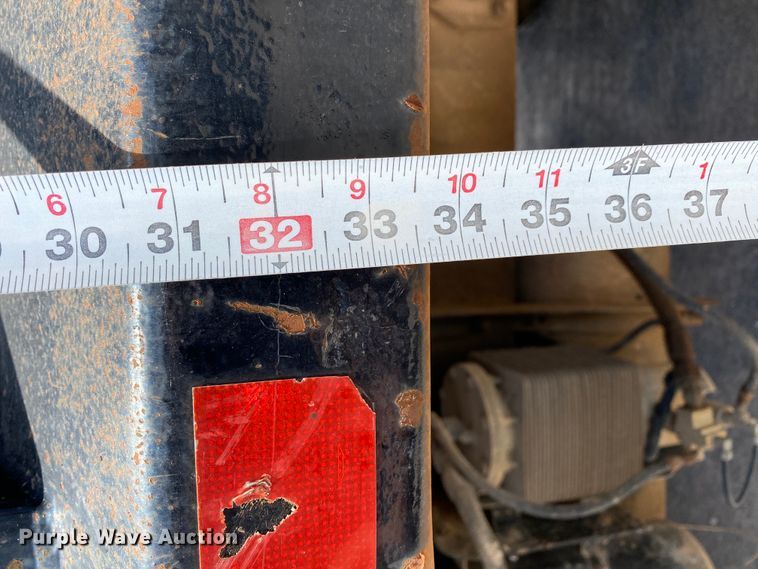 image for item HG9134 1998 Mack RD694P  dump truck