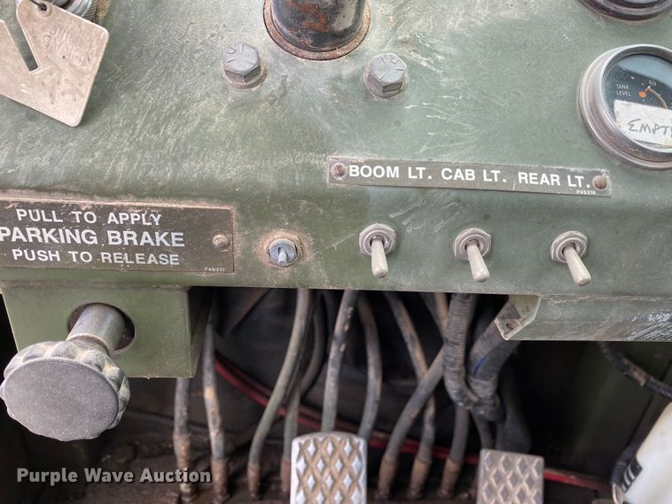 image for item HG9135 Lull 10K  telehandler