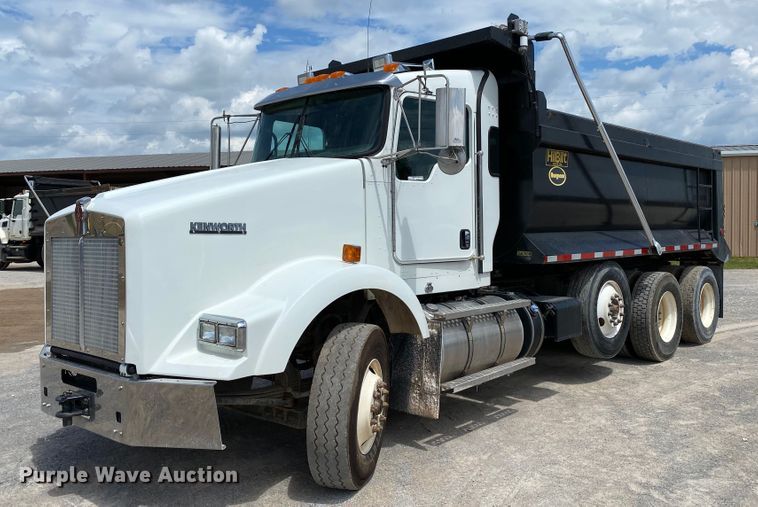 image for item HG9136 2014 Kenworth T805  dump truck