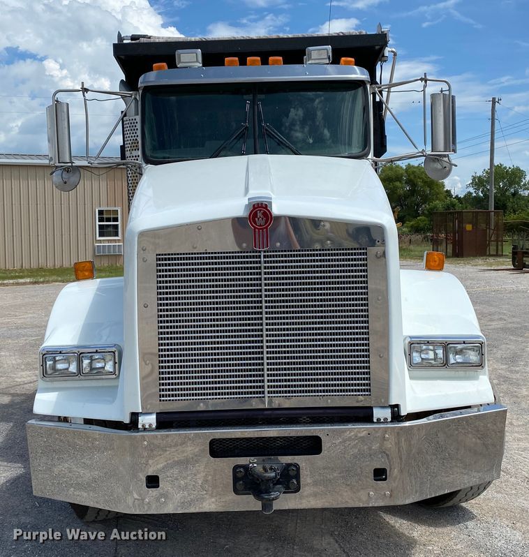 image for item HG9136 2014 Kenworth T805  dump truck