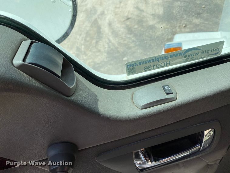 image for item HG9136 2014 Kenworth T805  dump truck