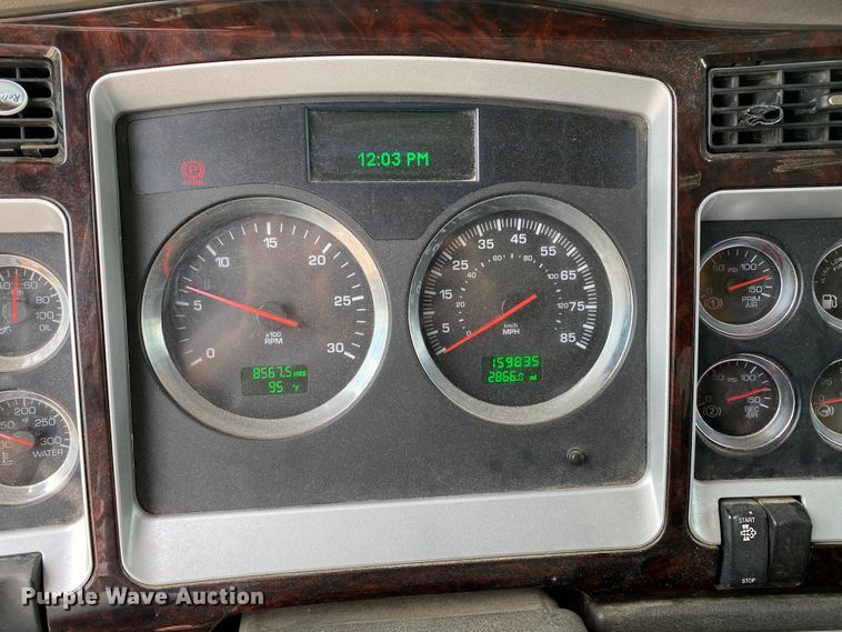 image for item HG9136 2014 Kenworth T805  dump truck