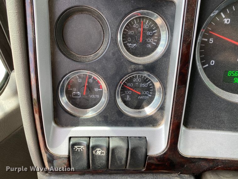 image for item HG9136 2014 Kenworth T805  dump truck