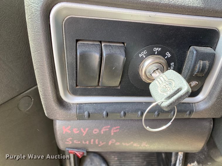 image for item HG9136 2014 Kenworth T805  dump truck