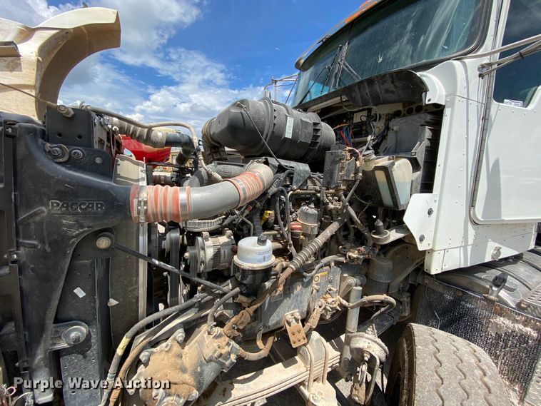 image for item HG9136 2014 Kenworth T805  dump truck