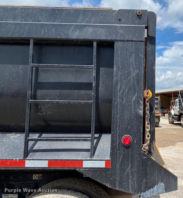 image for item HG9136 2014 Kenworth T805  dump truck