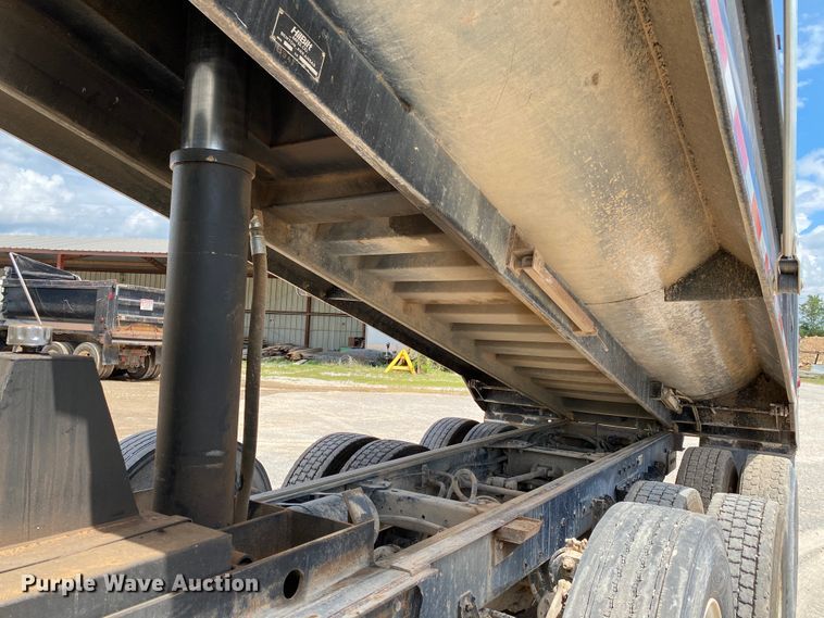 image for item HG9136 2014 Kenworth T805  dump truck