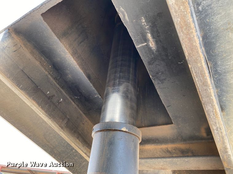 image for item HG9136 2014 Kenworth T805  dump truck