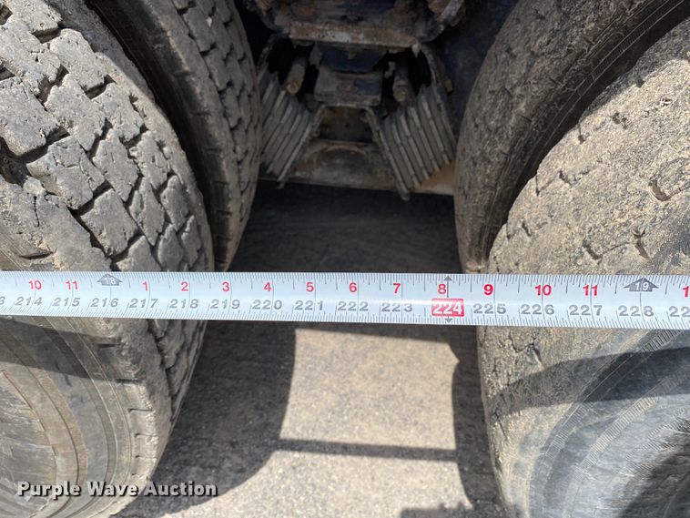 image for item HG9136 2014 Kenworth T805  dump truck