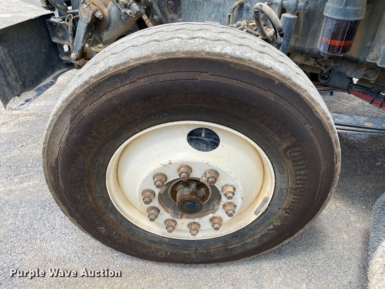 image for item HG9136 2014 Kenworth T805  dump truck